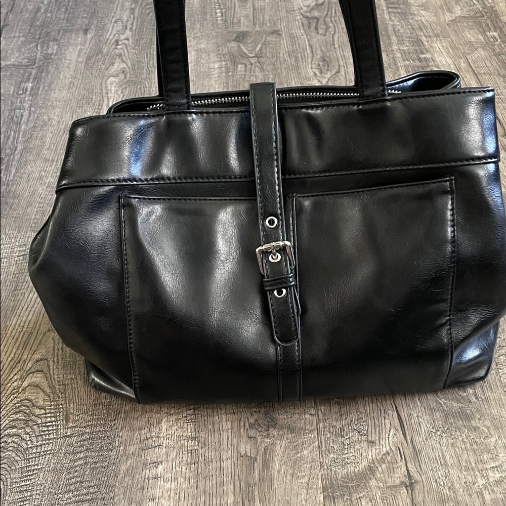 Elegant Black Shoulder Bag
